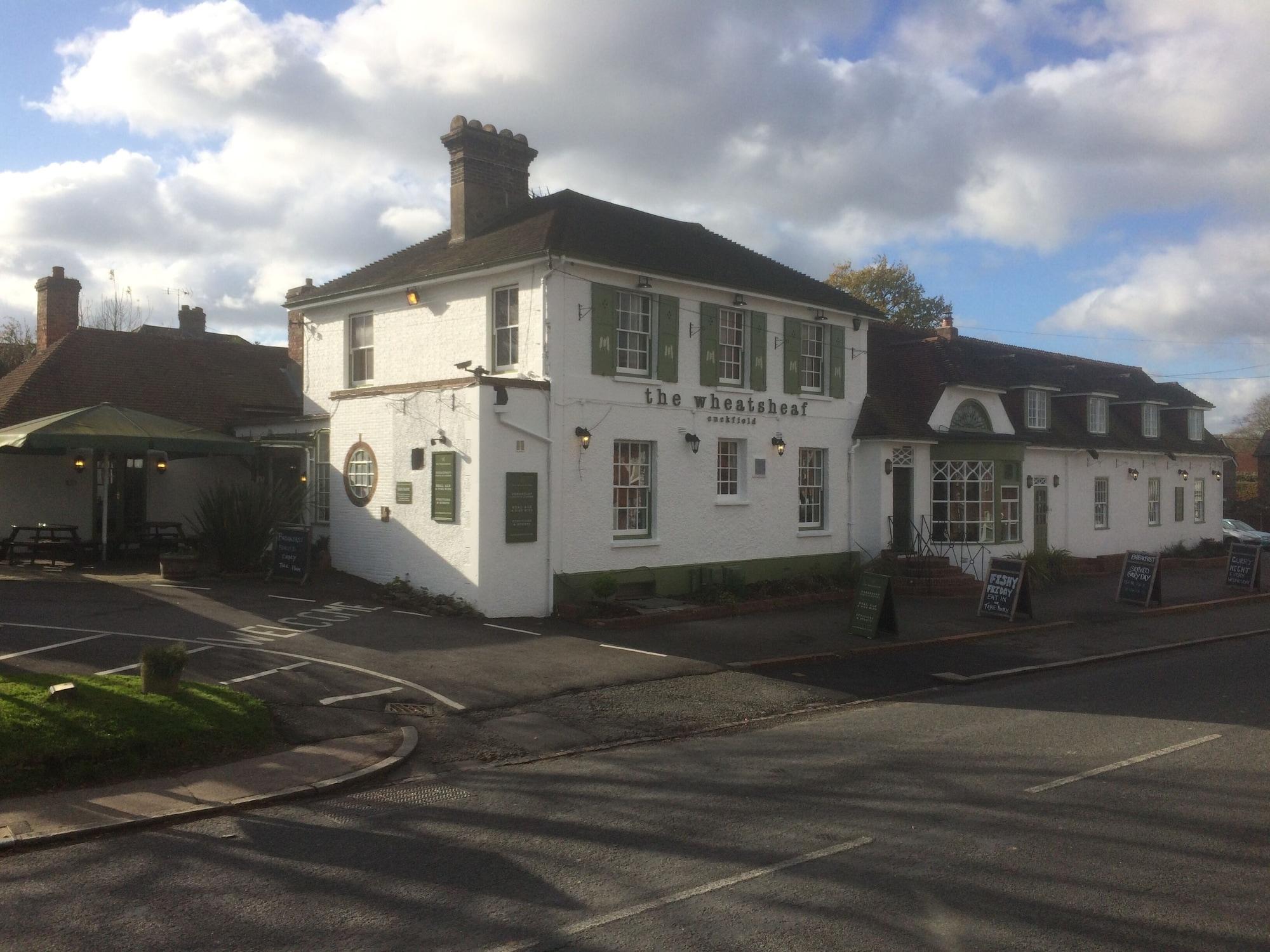 The Wheatsheaf Inn Cuckfield Exterior photo