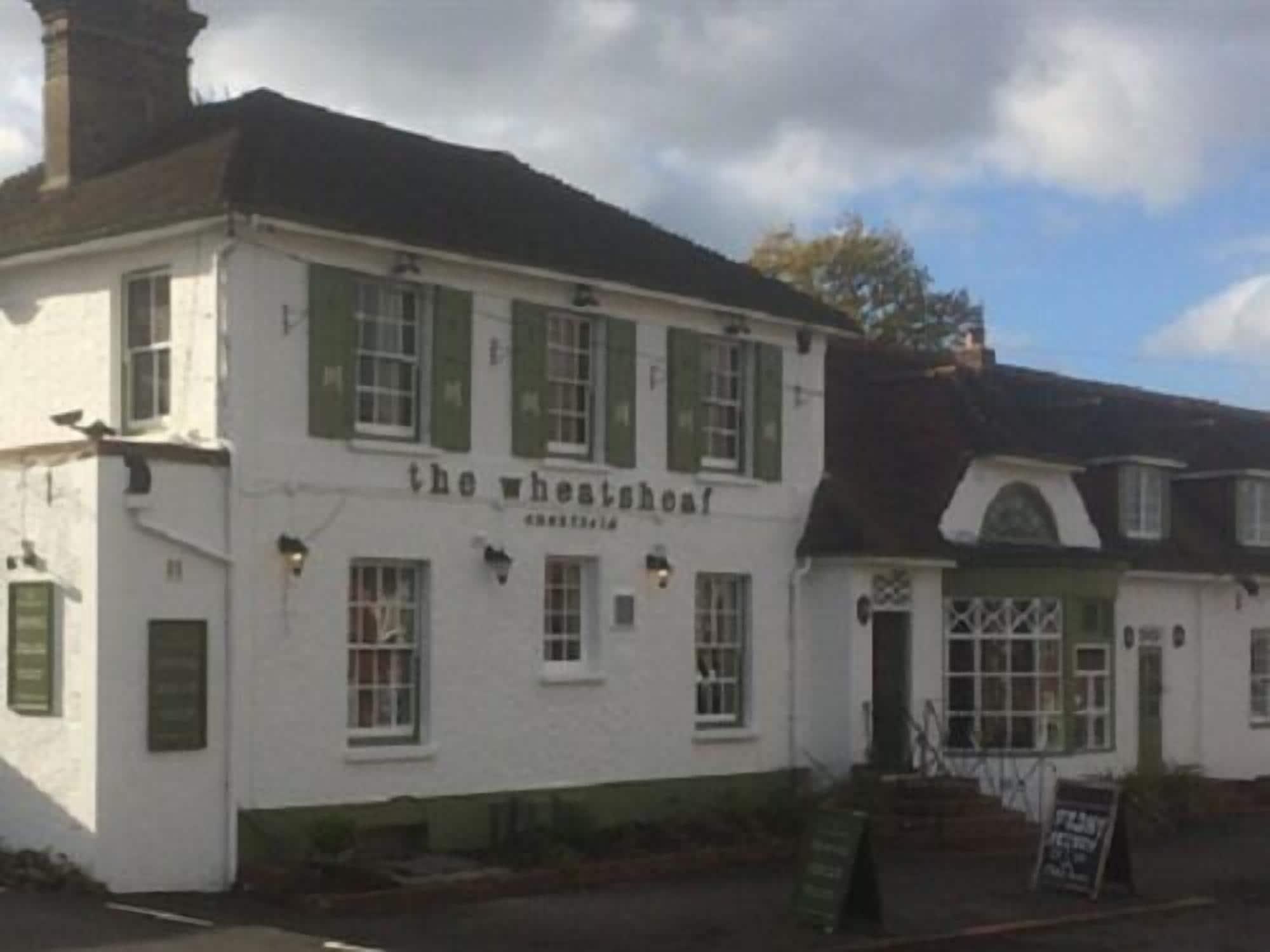 The Wheatsheaf Inn Cuckfield Exterior photo