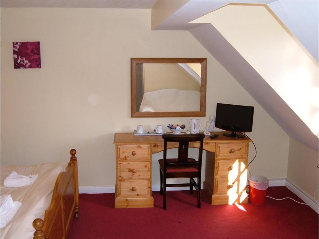 The Wheatsheaf Inn Cuckfield Room photo